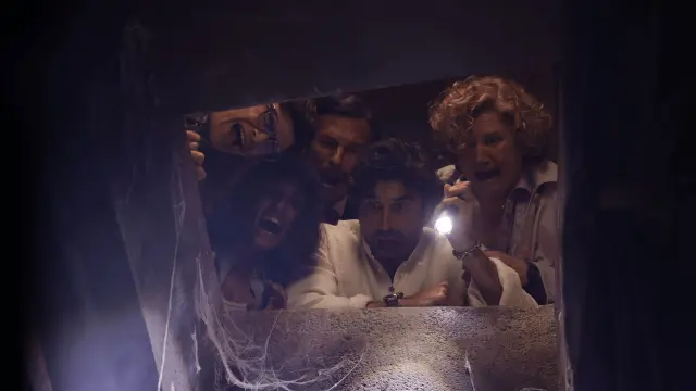 If It's Tuesday... It's Murder izle - HDFilmcehennemi