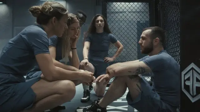 L'Arène izle - HDFilmcehennemi