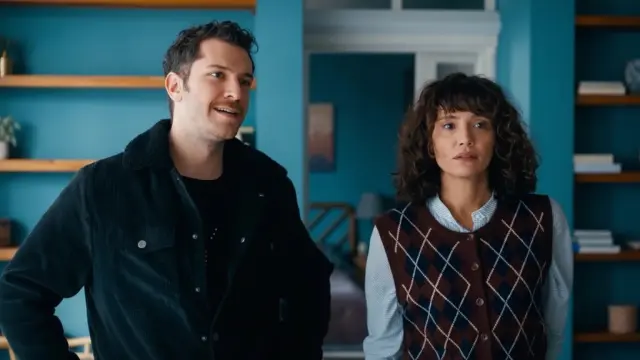 Mira: Her Şey Yolundaymış Gibi izle - HDFilmcehennemi