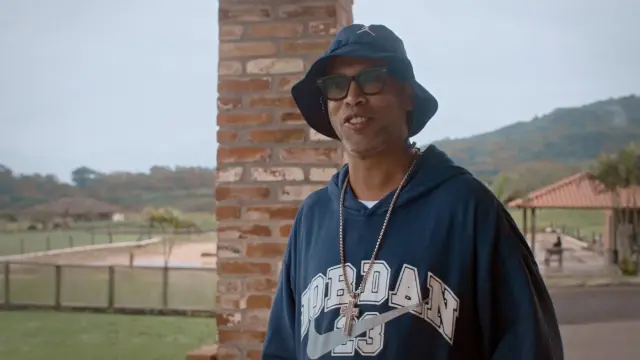 Ronaldinho Efsanesi izle - HDFilmcehennemi